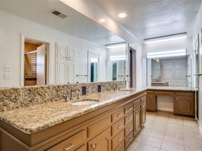 1305  Juneau Court , Fort Worth Texas 76116