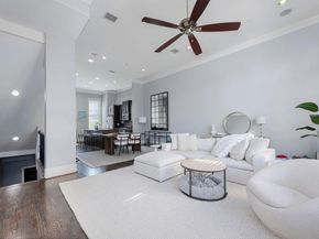 751 S Cesar Chavez Boulevard , Dallas Texas 75201