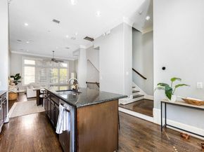 751 S Cesar Chavez Boulevard , Dallas Texas 75201