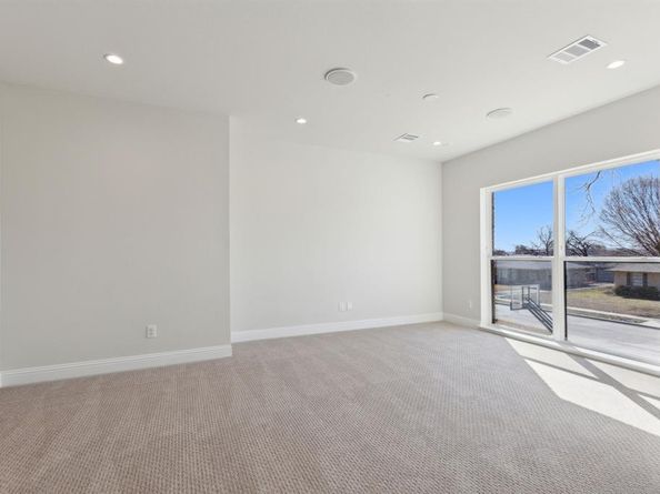 8638  Lockhaven Drive , Dallas Texas 75238