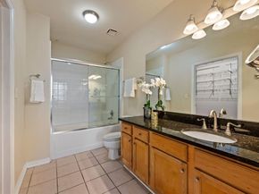 2305  Worthington Street  328, Dallas Texas 75204