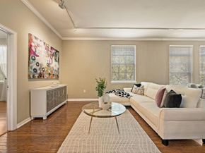 2305  Worthington Street  328, Dallas Texas 75204