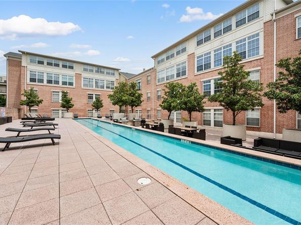 2305  Worthington Street  328, Dallas Texas 75204