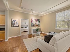 2305  Worthington Street  328, Dallas Texas 75204