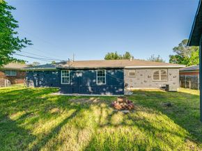 425  Ridgecrest Drive , Hurst Texas 76053