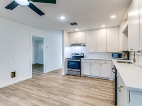 425  Ridgecrest Drive , Hurst Texas 76053