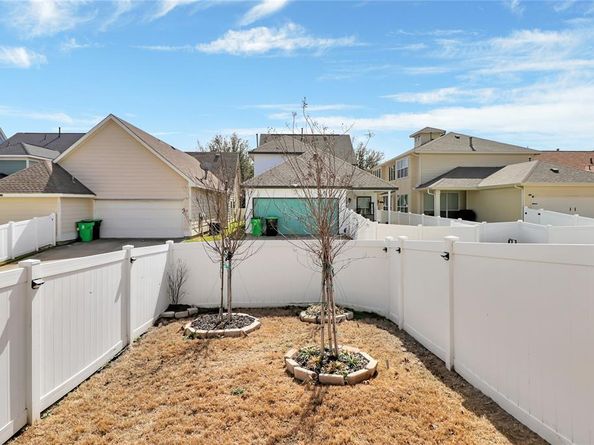 1124  Spanish Moss Drive , Savannah Texas 76227