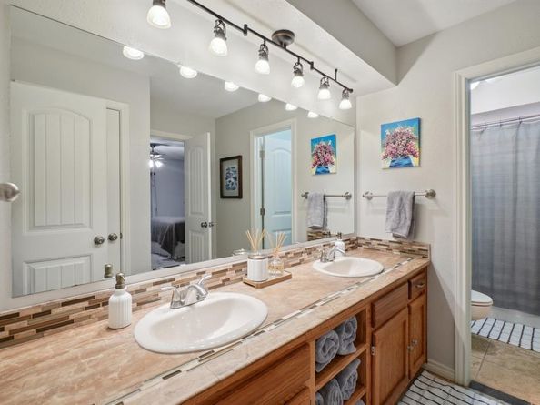 1405  Carriage Lane , Garland Texas 75043