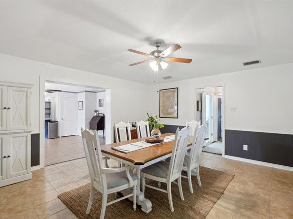 1405  Carriage Lane , Garland Texas 75043