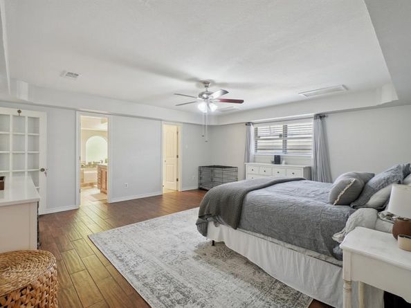 1405  Carriage Lane , Garland Texas 75043