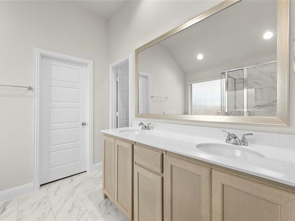 1021  Goya  , Royse City Texas 75189