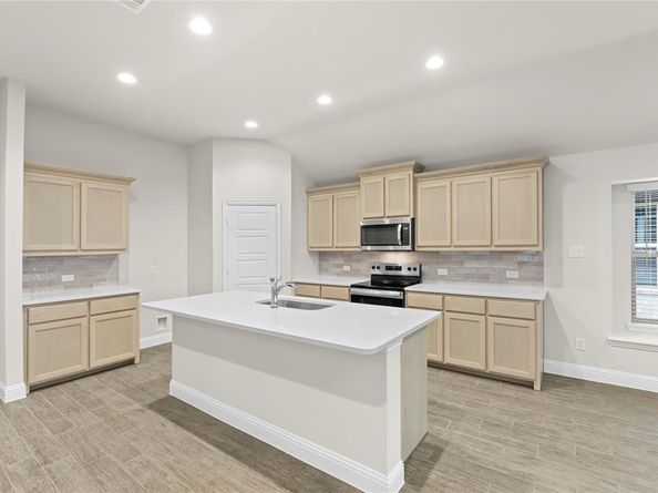 1021  Goya  , Royse City Texas 75189