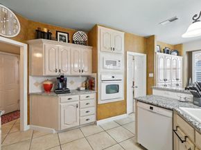 3136  Watercress Circle , Arlington Texas 76012