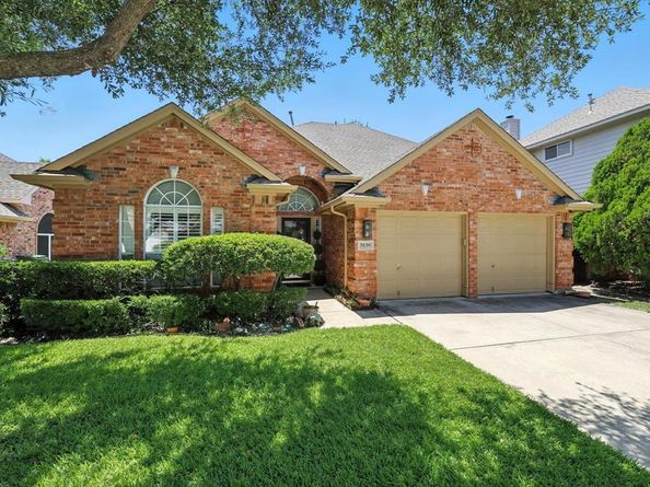 3136  Watercress Circle , Arlington Texas 76012