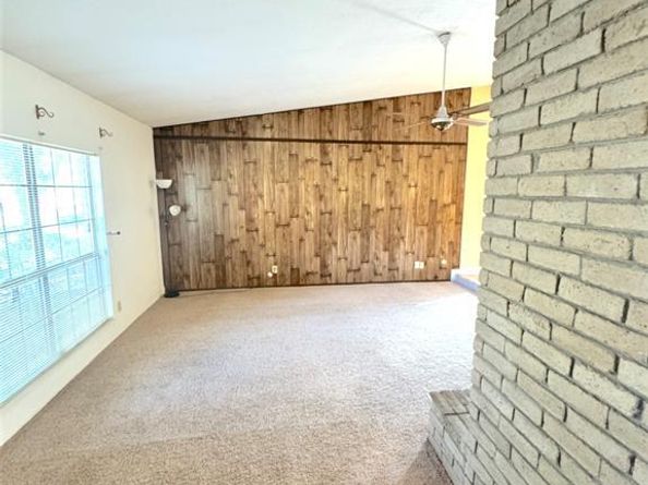 2005 W Sandra Lane , Grand Prairie Texas 75052