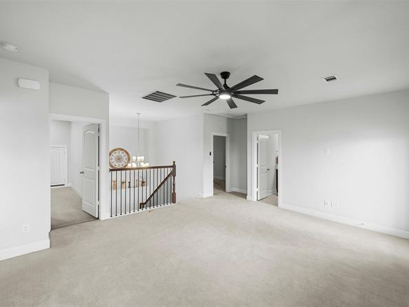 1401  Birds Fort Trail , Arlington Texas 76005