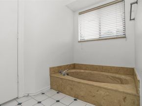 2712  Lincoln Drive , Arlington Texas 76006