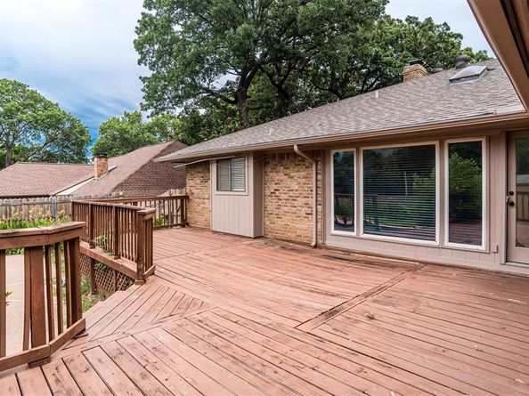 2712  Lincoln Drive , Arlington Texas 76006