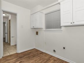 2712  Lincoln Drive , Arlington Texas 76006