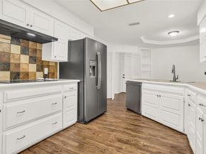 2712  Lincoln Drive , Arlington Texas 76006