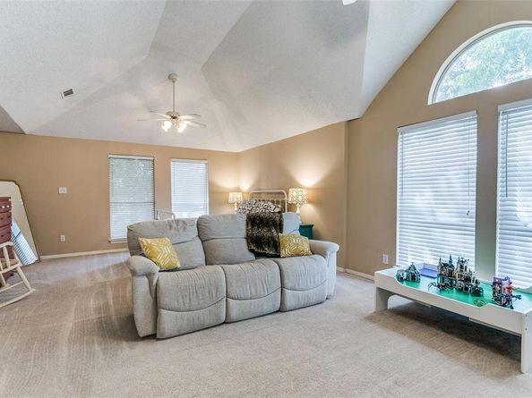 1305  Pawnee Trail , Carrollton Texas 75007