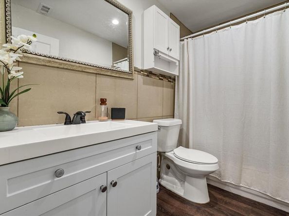 119 N Willow Street , Mansfield Texas 76063
