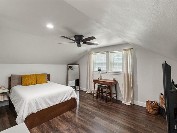 119 N Willow Street , Mansfield Texas 76063