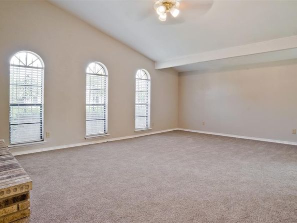 8528  Van Pelt Drive , Dallas Texas 75228