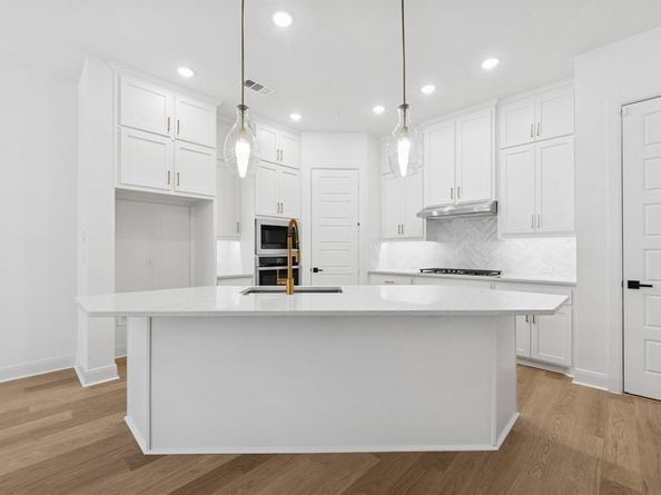 4839  Fuller Court  703, Irving Texas 75038