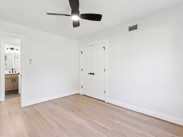 11329  Gatewood Place , Dallas Texas 75218