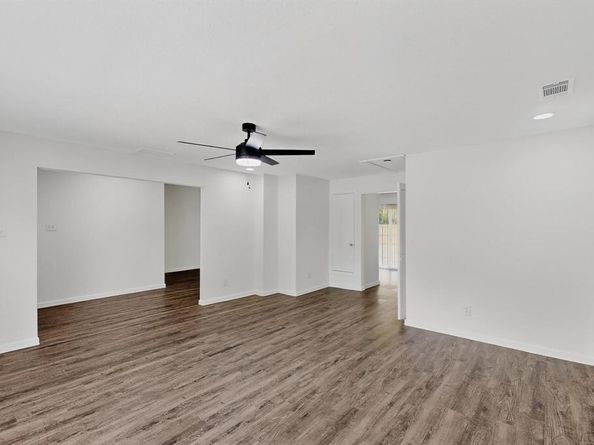 205 E Kearney Street , Mesquite Texas 75149