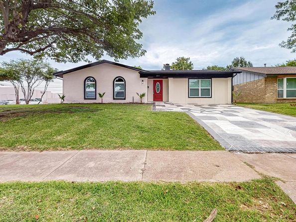 205 E Kearney Street , Mesquite Texas 75149