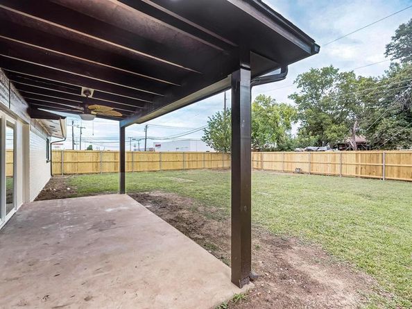 205 E Kearney Street , Mesquite Texas 75149