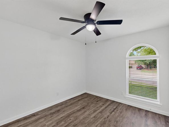 205 E Kearney Street , Mesquite Texas 75149