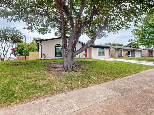 205 E Kearney Street , Mesquite Texas 75149