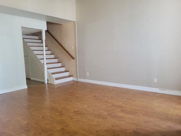 734  Sceptre Circle , Garland Texas 75043