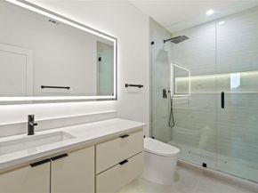 4033  Ivanhoe Lane , Dallas Texas 75212