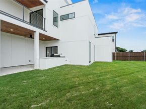 4033  Ivanhoe Lane , Dallas Texas 75212