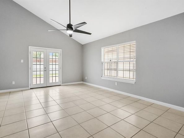 10255  Carolina Oaks Drive , Dallas Texas 75227