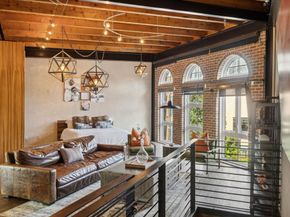 2927  Magnolia Hill Court , Dallas Texas 75201