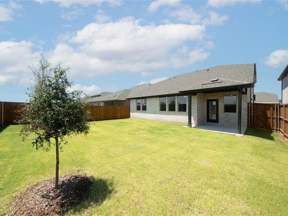 852  Jacquelyn Drive , Little Elm Texas 75068