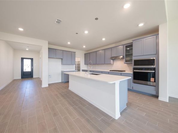 852  Jacquelyn Drive , Little Elm Texas 75068