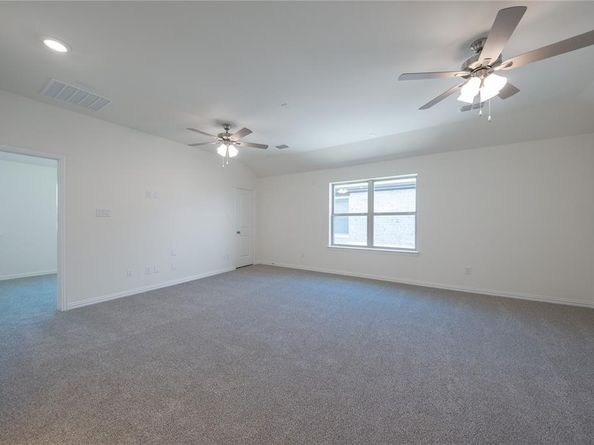 852  Jacquelyn Drive , Little Elm Texas 75068