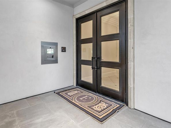8511  Edgemere Road  201, Dallas Texas 75225