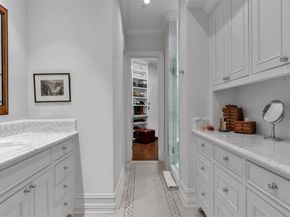 8511  Edgemere Road  201, Dallas Texas 75225