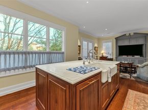 8511  Edgemere Road  201, Dallas Texas 75225