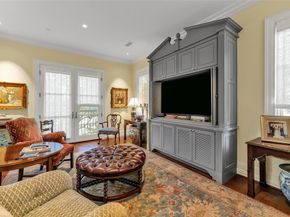 8511  Edgemere Road  201, Dallas Texas 75225
