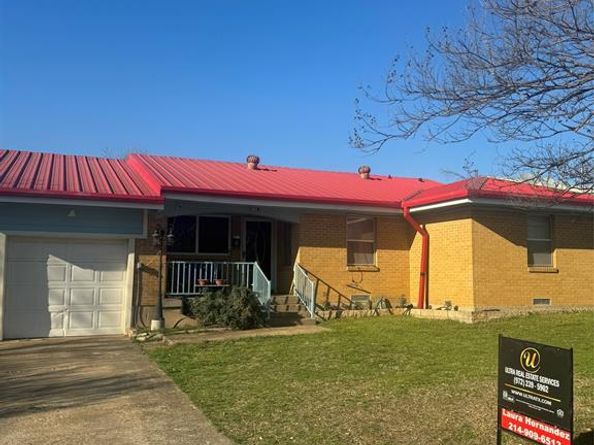 4457  Flo Avenue , Cockrell Hill Texas 75211