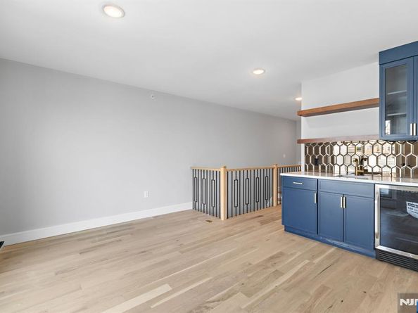 362 Lafayette Avenue, Cliffside Park NJ 07010