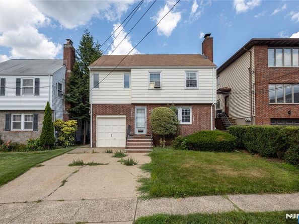 15 Harwood Terrace, Palisades Park NJ 07650
